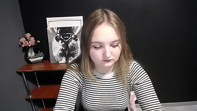Snapshot of Mystic_nikole chatting on 22, 10, 2025 Mystic nikole online show from 22, 10, 2025