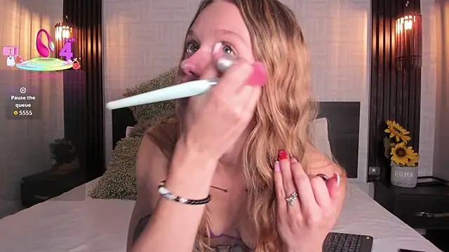 Brianna Bondd online show from 19, 9, 2025