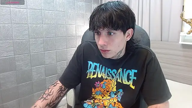 Iantwink18 online show from 19, 11, 2025