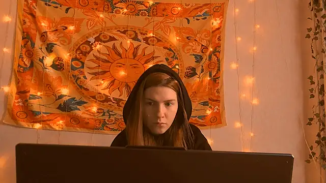 AliceCUNTach online show from 11, 4, 2026