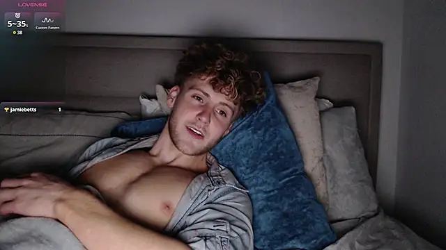 DominantAlex18 online show from 8, 3, 2026