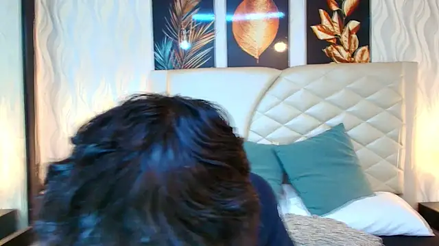 Lean Portman online show from 2, 12, 2025