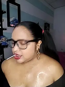 Snapshot of Angelly_ricura chatting on 23, 10, 2025 Angelly ricura online show from 23, 10, 2025