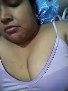 Snapshot of Angelly_ricura chatting on 23, 11, 2025 Angelly ricura online show from 23, 11, 2025