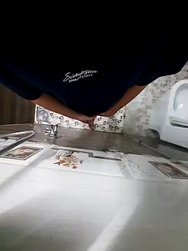 Snapshot of winter0cold_ chatting on 17, 10, 2025 winter0cold online show from 17, 10, 2025