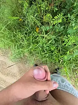 Snapshot of winter0cold_ chatting on 27, 10, 2025 winter0cold online show from 27, 10, 2025