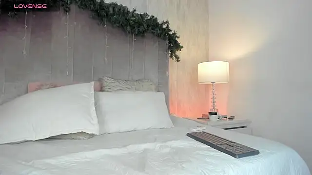 salma lutz online show from 15, 12, 2025