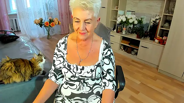 HotandMature online show from 7, 7, 2026