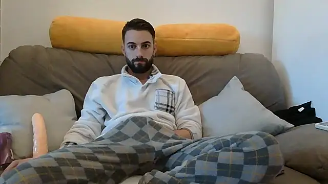 Amicisegreti online show from 21, 2, 2026