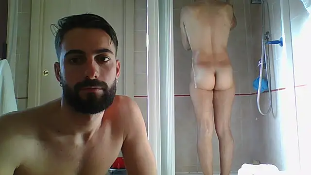 Amicisegreti online show from 23, 2, 2026