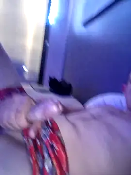 Snapshot of P44698 chatting on 8, 9, 2025 P44698 online show from 8, 9, 2025