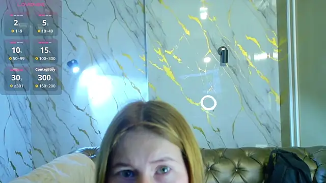 Olivia11  online show from 16, 12, 2025