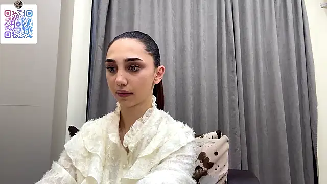 LinaMour online show from 8, 1, 2026