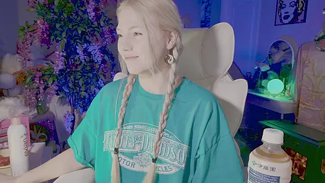 Snapshot of Talulaa chatting on 25, 6, 2026 Talulaa online show from 25, 6, 2026
