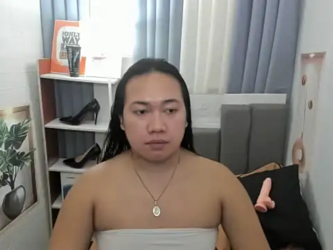 TsUncutKaren online show from 16, 12, 2025