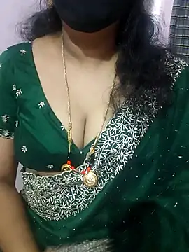 luci-queen online show from 19, 5, 2026