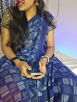 hot spicey online show from 21, 4, 2026