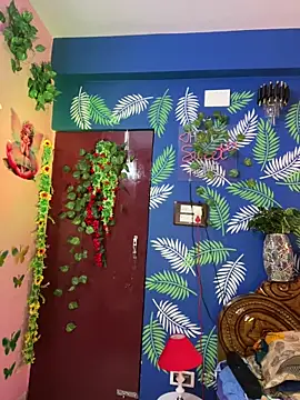 V-Hot-Sweti online show from 17, 12, 2025