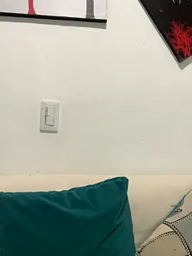 zaracollins01 online show from 30, 9, 2025