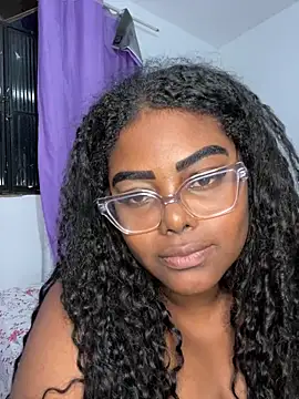 Snapshot of LunaSthena chatting on 23, 9, 2025 LunaSthena online show from 23, 9, 2025