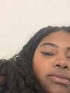 LunaSthena online show from 15, 11, 2025