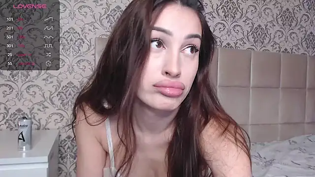 Snapshot of Luna_Sax chatting on 15, 10, 2025 Luna Sax online show from 15, 10, 2025