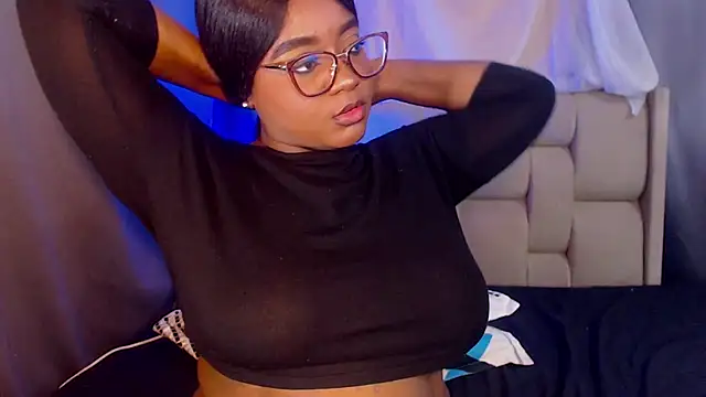 Snapshot of Mimi_Gil chatting on 13, 2, 2026 Mimi Gil online show from 13, 2, 2026