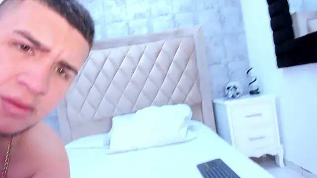 AresAndGabby online show from 10, 9, 2025