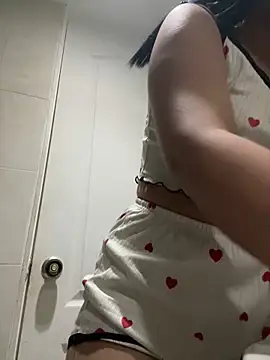 Snapshot of tony_and_katy chatting on 8, 4, 2026 tony and katy online show from 8, 4, 2026