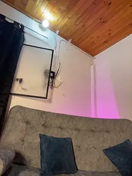 Snapshot of tony_and_katy chatting on 16, 4, 2026 tony and katy online show from 16, 4, 2026