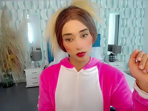 Snapshot of samantha_bliss chatting on 30, 9, 2025 samantha bliss online show from 30, 9, 2025
