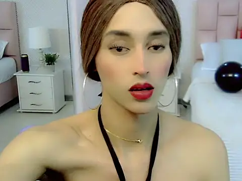 Snapshot of samantha_bliss chatting on 7, 10, 2025 samantha bliss online show from 7, 10, 2025