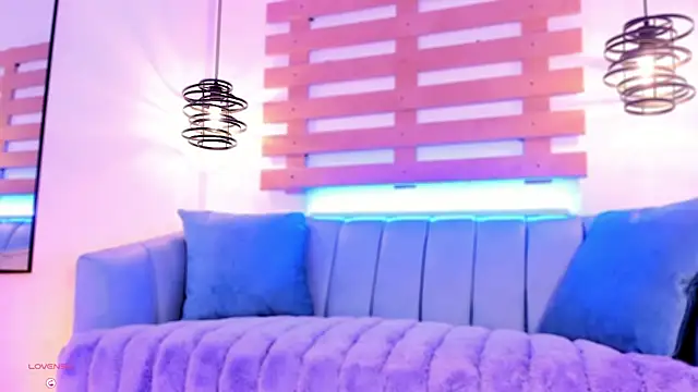 ArianaSantana online show from 18, 10, 2025