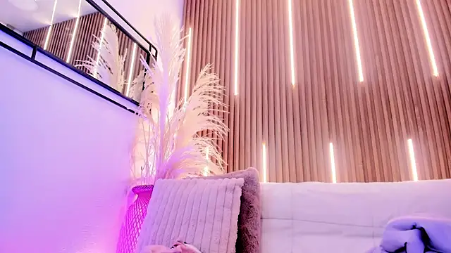 ArianaSantana online show from 13, 12, 2025