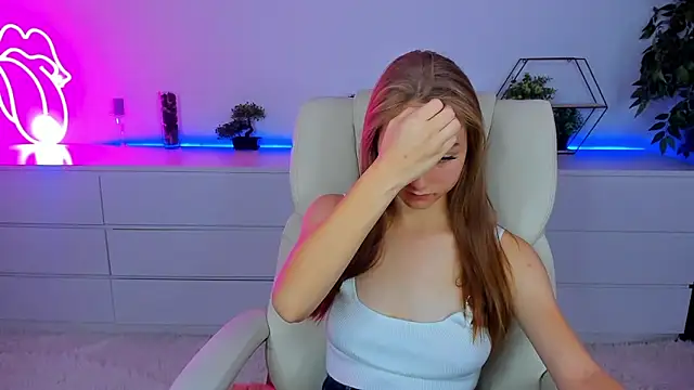 Snapshot of MilaAddams chatting on 5, 10, 2025 MilaAddams online show from 5, 10, 2025