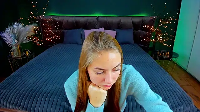 Snapshot of MilaAddams chatting on 7, 10, 2025 MilaAddams online show from 7, 10, 2025