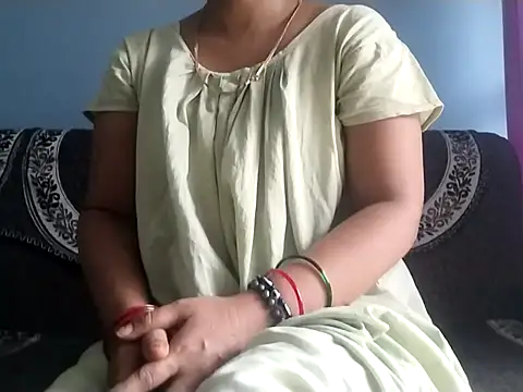 NehaQn online show from 13, 9, 2025