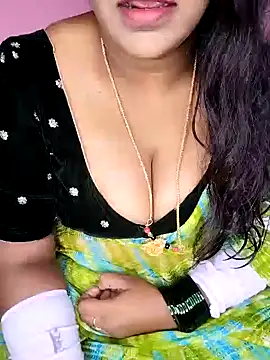 Snapshot of Bhoomi_kannada2 chatting on 25, 10, 2025 Bhoomi kannada2 online show from 25, 10, 2025