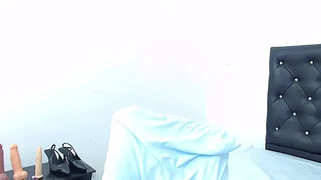 ivorynoir online show from 18, 4, 2026