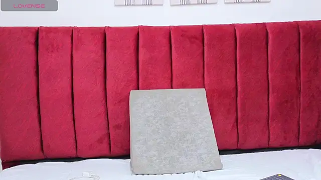 Veronica Mae online show from 13, 9, 2025