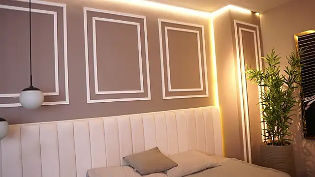 Tayler Kim online show from 18, 11, 2025