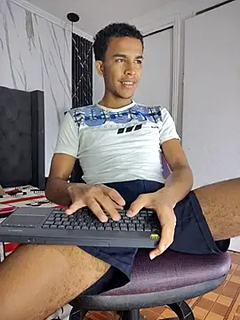 aston xvera online show from 26, 9, 2025