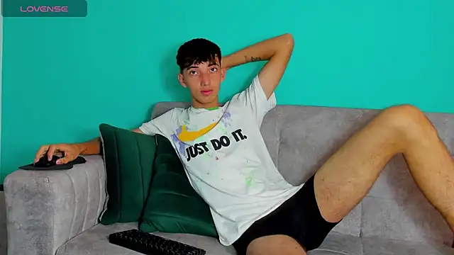 Maikol Ortiz online show from 9, 9, 2025