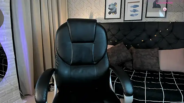 sophie  blare online show from 17, 3, 2026