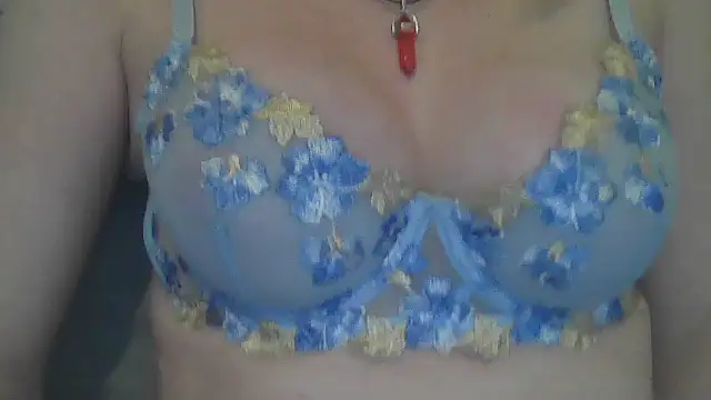 flirty babe x online show from 19, 4, 2026