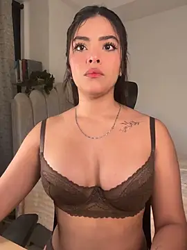 Sara-Evans online show from 13, 11, 2025