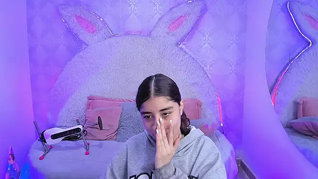 Gaby louse online show from 11, 4, 2026