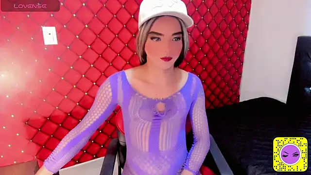 MIA HOT23CM S7S online show from 1, 10, 2025