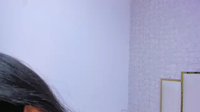 Mia and lexy online show from 5, 12, 2025