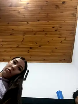 Snapshot of coupledesire18 chatting on 14, 10, 2025 coupledesire18 online show from 14, 10, 2025